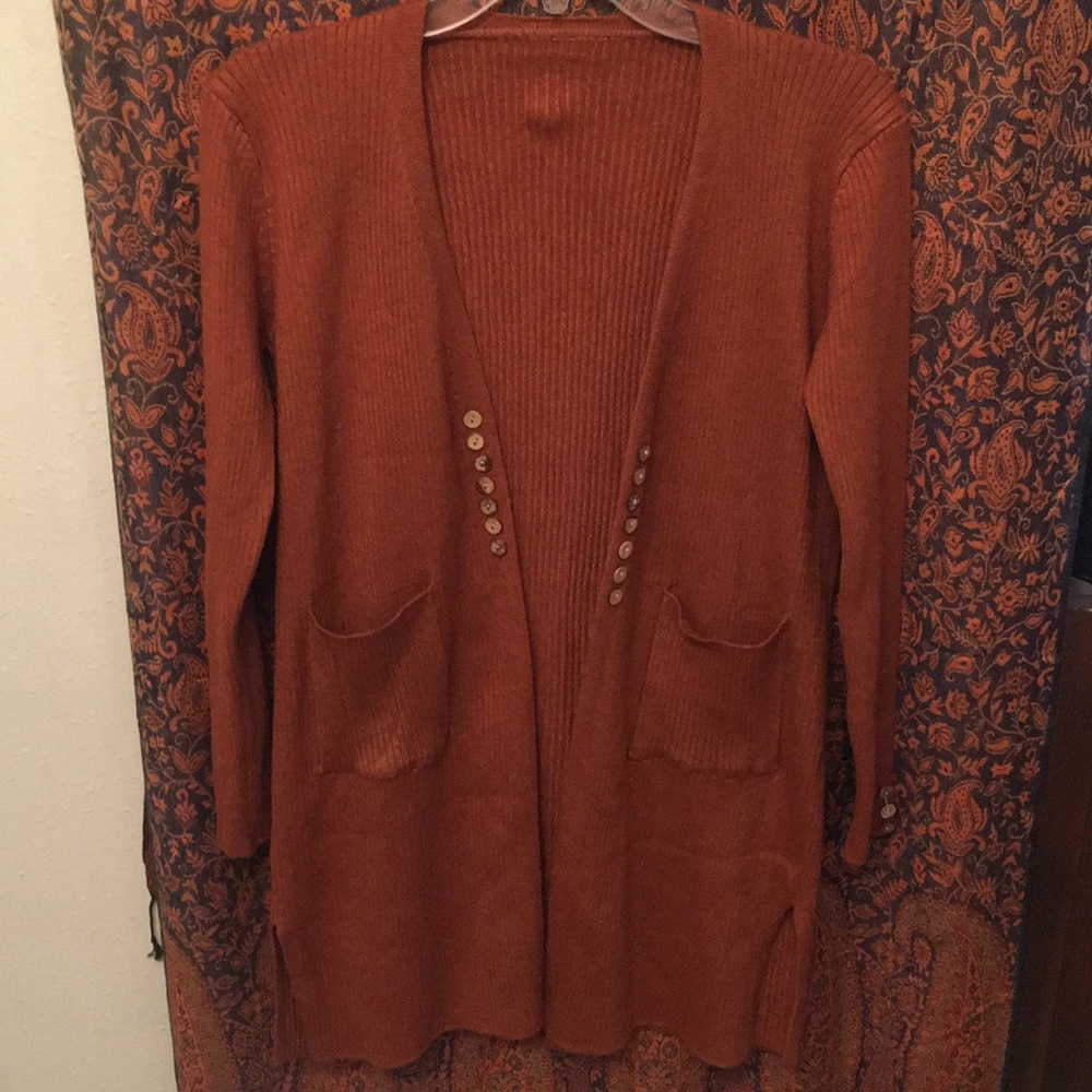 Cardigan/ sweater